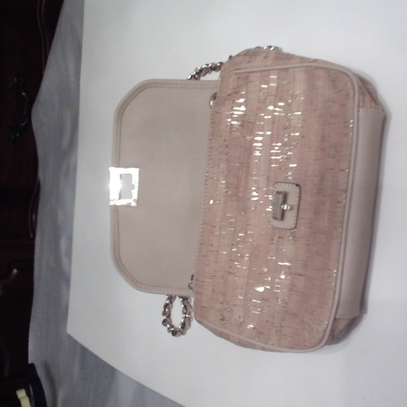 CALVIN KLEIN PURSE - Picture 3 of 3